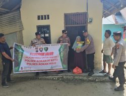 Polsek Rokan IV Koto Salurkan Bansos Lewat Program JALUR di Desa Rokan Koto Ruang