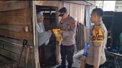 Ringankan Beban di Bulan Ramadhan, Polsek Rambah Salurkan Bantuan Sembako untuk Dhuafa
