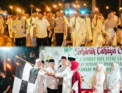 Ribuan Warga Meriahkan Pawai Obor Malam Takbiran, Polres Rohul Kerahkan 128 Personel Pengamanan