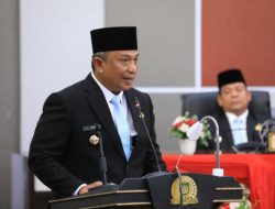 Paripurna Sertijab di Gedung DPRD Rohul, Anton-Poti Terima Amanah Pimpin Rokan Hulu