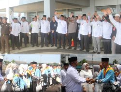 Bupati Anton Lepas Keberangkatan JCH Rohul 2026 via Bandara Tuanku Tambusai