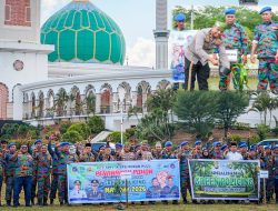 Green Policing Warnai May Day 2026, Polres Rohul Serahkan Bibit Pohon ke Serikat Pekerja