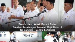Penuh Haru, Wabup Rohul Sambut Kepulangan 189 Jemaah Haji Kloter 8 di Bandara Tuanku Tambusai