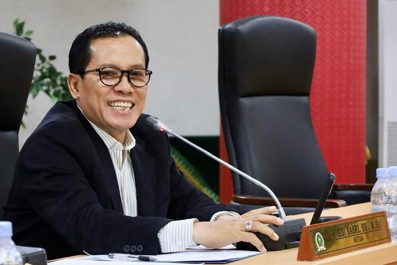 Riau 69 Tahun: Kaya Sumber Daya, Miskin Tata Kelola?