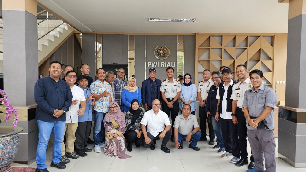 Imigrasi Siak Silaturahmi dengan PWI Riau