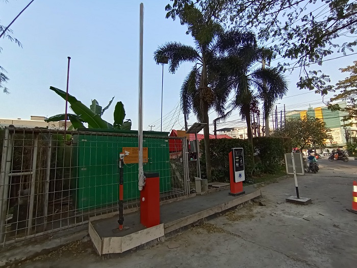 Palang Parkir Otomatis