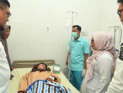 Kunjungi Siswa Diduga Keracunan MBG dan Cek Langsung SPPG di Tapung Hulu, Kasatgas Pastikan Penanganan
