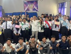 Jadi Pemateri di KKP OSIS SMAN 01 Bangkinang Kota, Syawir Sampaikan Materi Pendidikan Pemilih Pemula
